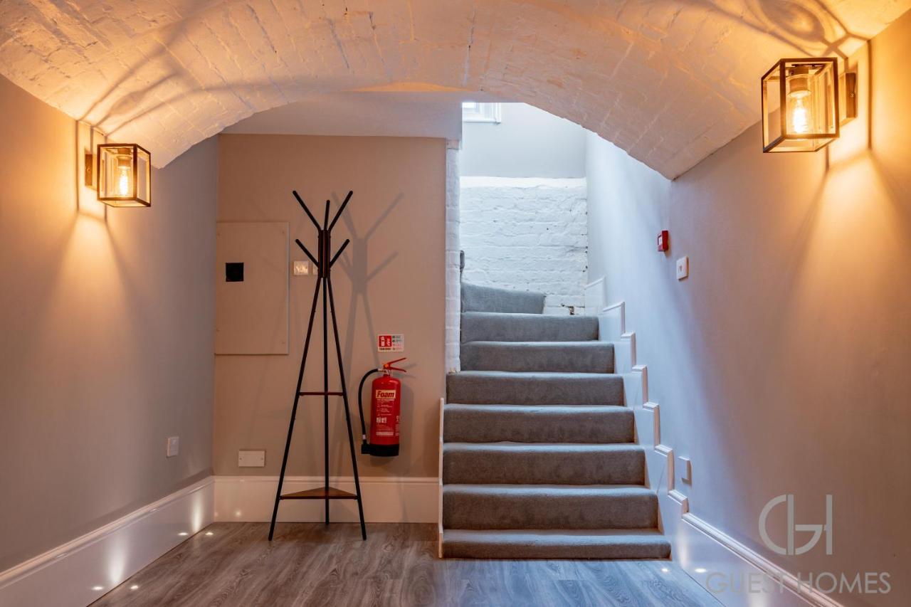 Host & Stay - Shaw Street Basement Worcester Buitenkant foto