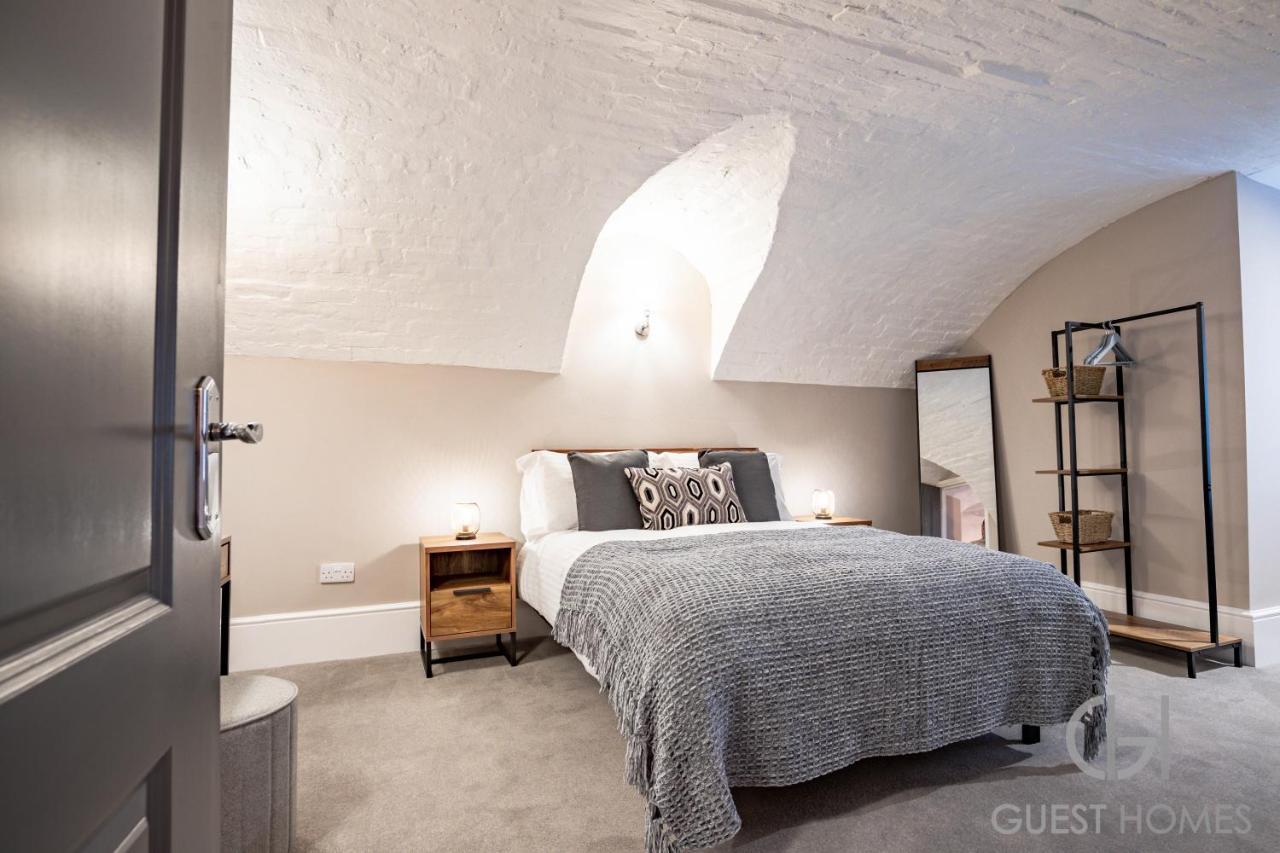 Host & Stay - Shaw Street Basement Worcester Buitenkant foto